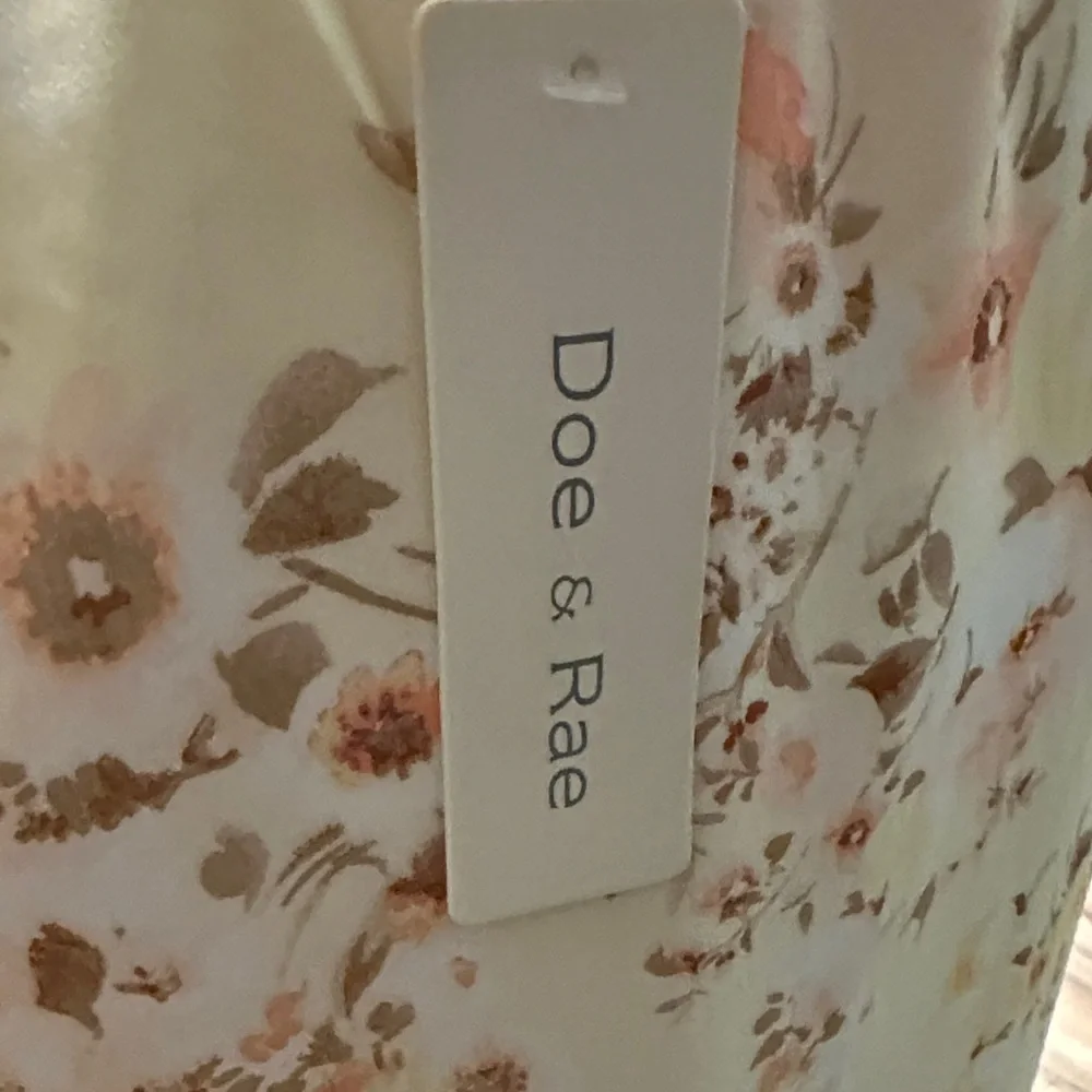 Doe & Rae Floral Ruffle Blouse - Soft Yellow - Picture 2 of 7